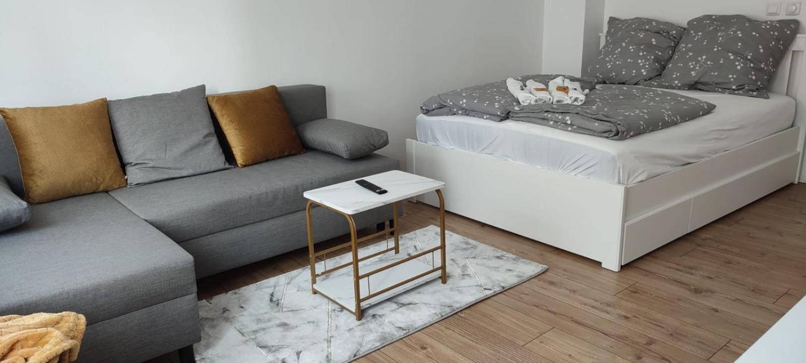 Privatzimmer-2 In Ruhiger Lage 9Min Von Hbh Nürnberg Exterior foto